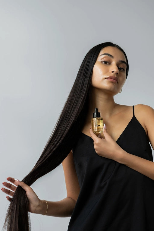 Hibiscus + Daikon Seed Protective Hair Oil - OM ORGANICS
